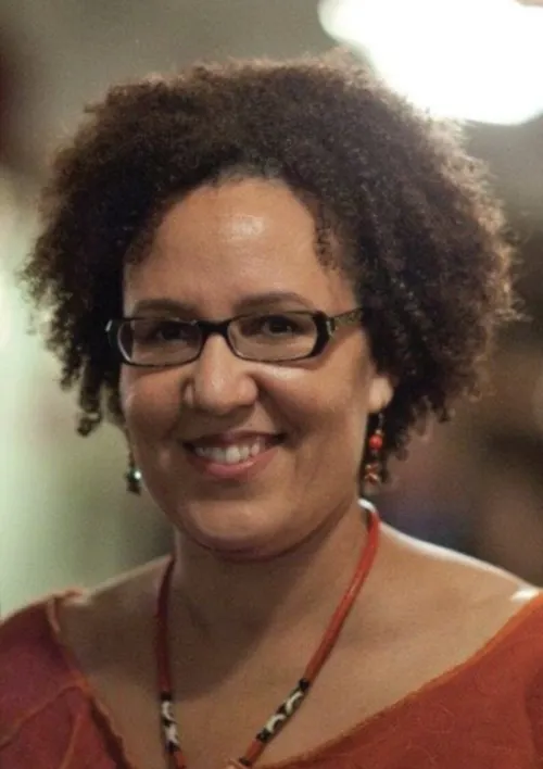 Rebecca Ngola headshot