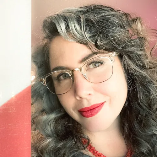 Nadia Caffesse headshot