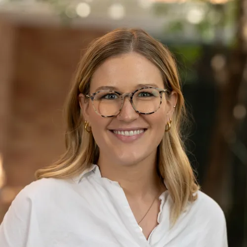 Grace Homeyer Headshot